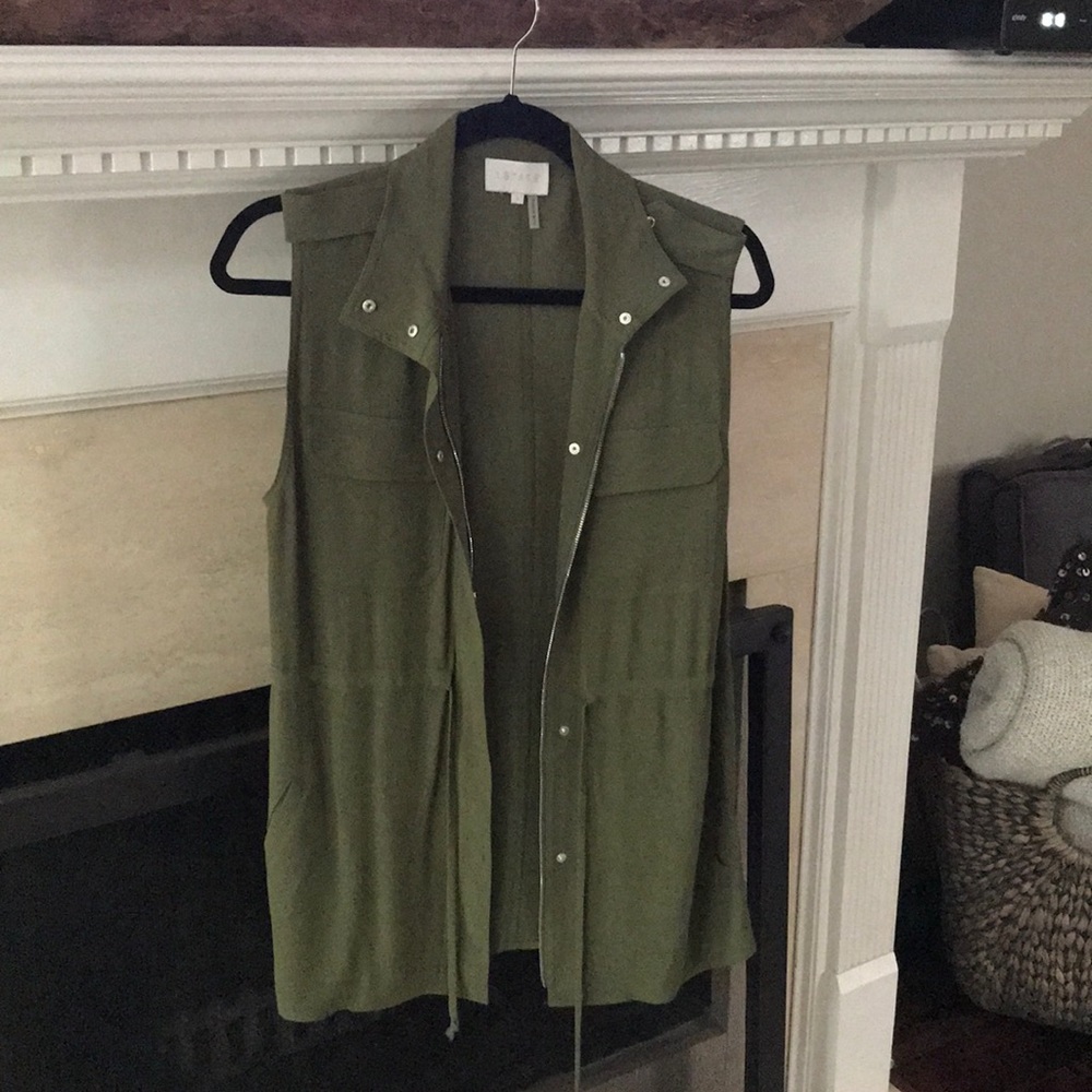 Never Worn! 1.State vest with Drawstring